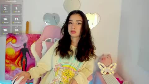 _cute_isabella_ online show from 02/06/25, 01:49