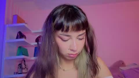 _cute_isabella_ online show from 07/05/26, 04:19