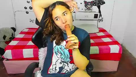 katerine online show from 04/14/26, 05:13