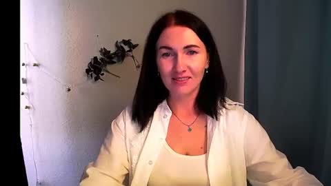 Snapshot of _cutie_and_shy_ chatting on 06/11/26, 07:39 _cutie_and_shy_ online show from 06/11/26, 07:39