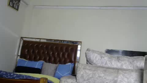 lily online show from 12/31/24, 03:20