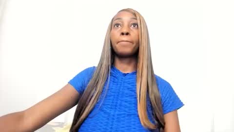 Snapshot of _danik0 chatting on 10/14/25, 12:22 danik online show from 10/14/25, 12:22