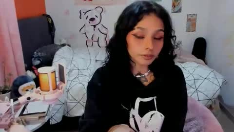 Pao online show from 12/17/25, 04:18