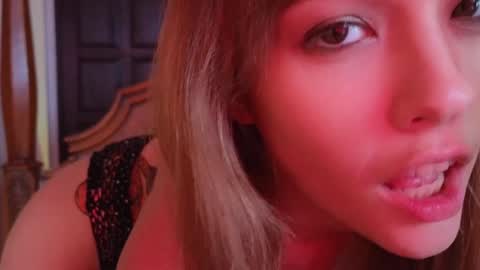 DemiDee online show from 02/01/25, 02:37