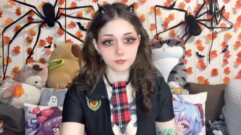 Kate online show from 09/24/25, 06:33