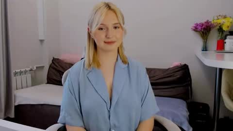 Ri   online show from 09/14/25, 07:40