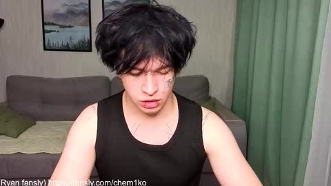 Snapshot of _dream_boys_ chatting on 09/13/25, 05:29 _dream_boys_ online show from 09/13/25, 05:29