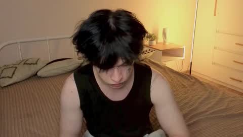 Snapshot of _dream_boys_ chatting on 09/14/25, 04:17 _dream_boys_ online show from 09/14/25, 04:17