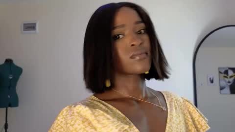 Snapshot of _elenalove_ chatting on 09/30/25, 03:39 pvt is open online show from 09/30/25, 03:39