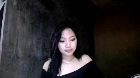 Snapshot of _ellevivien chatting on 07/11/26, 05:59 Elle online show from 07/11/26, 05:59