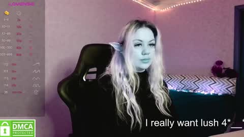 chloue and Gretta online show from 02/26/25, 06:58