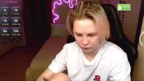 chloue and Gretta online show from 03/02/25, 06:19