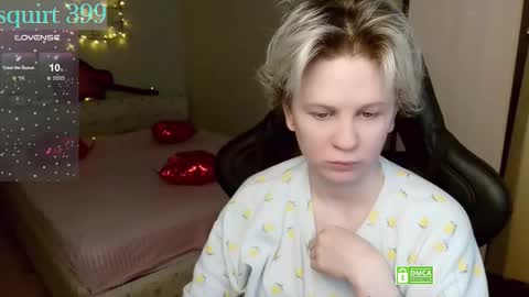 chloue and Gretta online show from 02/25/26, 08:24