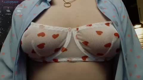 chloue and Gretta online show from 06/17/26, 07:48