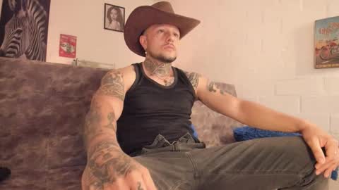 Emilio online show from 11/12/25, 10:15