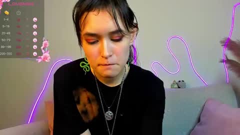 _emily__strike_ online show from 02/11/25, 01:30