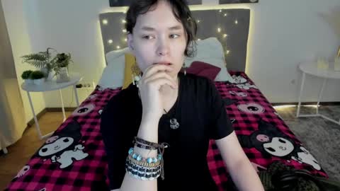 _emily__strike_ online show from 05/03/26, 01:33
