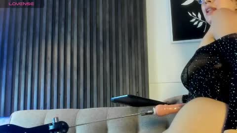 _emily_gill_ online show from 03/27/26, 08:41