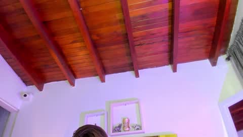 Isabella online show from 01/10/25, 12:04