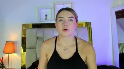 Isabella online show from 01/30/25, 12:06