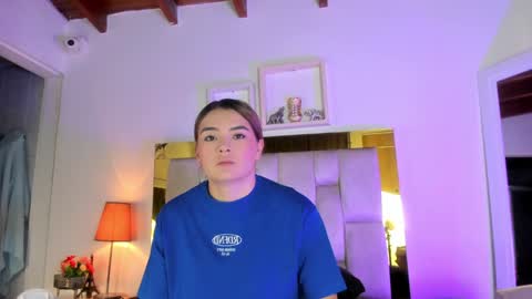 Isabella online show from 01/31/25, 12:07