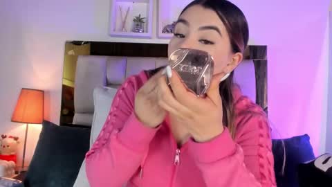 Isabella online show from 02/09/26, 12:09