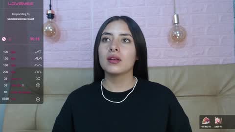 Snapshot of _emma_diamond_ chatting on 12/27/24, 12:50 Emma online show from 12/27/24, 12:50