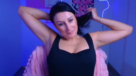 Snapshot of _emma_lay chatting on 10/30/25, 06:59 Emma online show from 10/30/25, 06:59