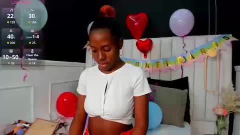 Snapshot of _emma_willliams_ chatting on 09/23/25, 01:58 Emma online show from 09/23/25, 01:58