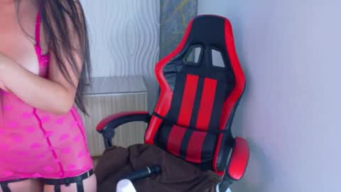 Emmaa Harper3 online show from 11/19/25, 06:57