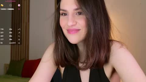 _esmeraldiyaa_ online show from 02/18/26, 09:55