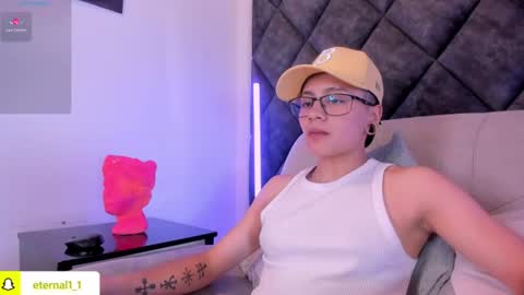 Snapshot of _eternal3_ chatting on 06/18/26, 10:47 Eternal online show from 06/18/26, 10:47