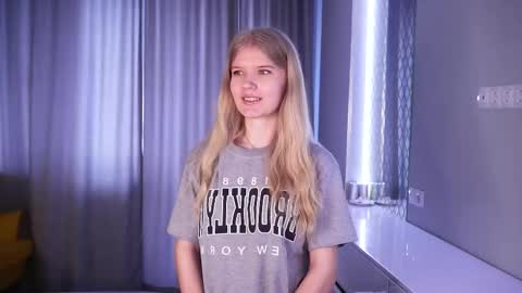 Snapshot of _ethereal_vibe_ chatting on 02/25/26, 06:01 Maria online show from 02/25/26, 06:01