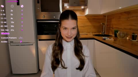 Snapshot of _eva_lee chatting on 12/05/24, 04:44 Alice online show from 12/05/24, 04:44