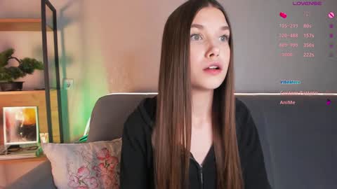 Snapshot of _eva_lee chatting on 12/08/24, 07:54 Alice online show from 12/08/24, 07:54