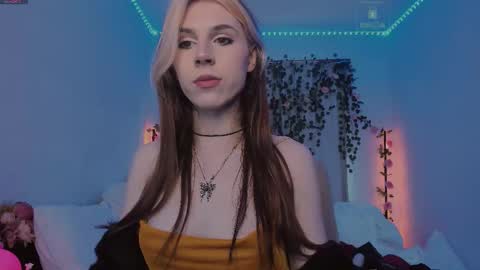 Eva online show from 10/18/25, 06:48