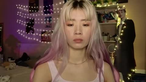 Snapshot of _eve____ chatting on 02/10/26, 01:21 EveEva online show from 02/10/26, 01:21