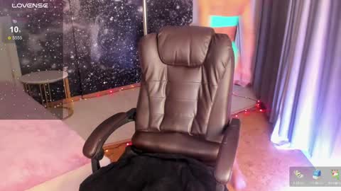  F R A U  online show from 01/26/25, 01:09