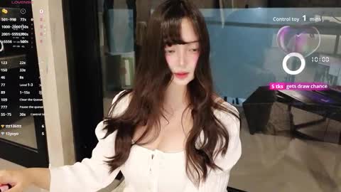 Snapshot of _fetish4u chatting on 11/26/25, 01:34 u got a fetish for my love...lets reach 100 online show from 11/26/25, 01:34