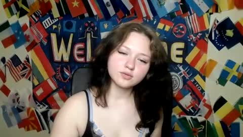 Snapshot of _foxy_lady chatting on 06/26/26, 07:02 Alice online show from 06/26/26, 07:02