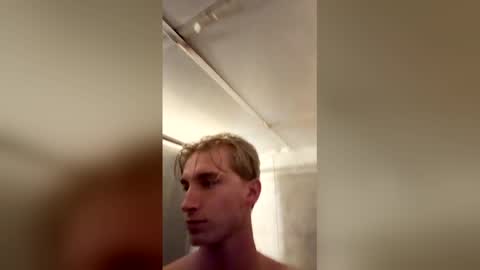 _frosty_69 online show from 04/26/26, 05:05