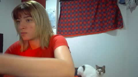 Mia-foster online show from 04/06/26, 10:22