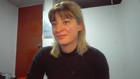 Mia-foster online show from 04/07/26, 10:42