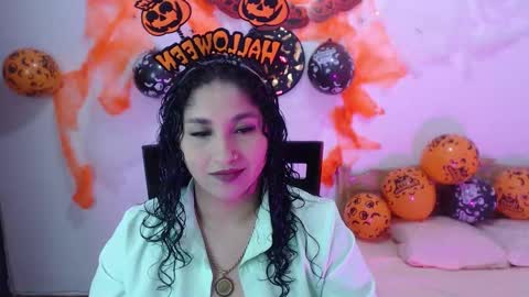 Snapshot of _gia_dior chatting on 10/10/25, 12:53 Gia Independent model online show from 10/10/25, 12:53