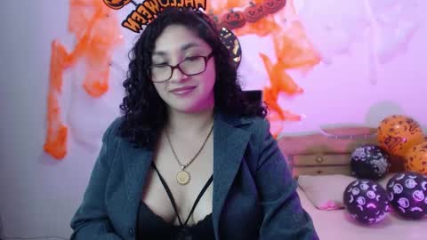 Snapshot of _gia_dior chatting on 10/10/25, 08:30 Gia Independent model online show from 10/10/25, 08:30