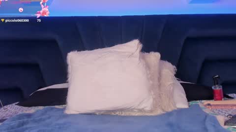 Snapshot of _giarose chatting on 01/18/25, 10:39 Gia Rose online show from 01/18/25, 10:39