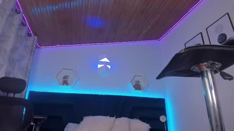 Snapshot of _giarose chatting on 02/12/25, 09:33 Gia Rose online show from 02/12/25, 09:33