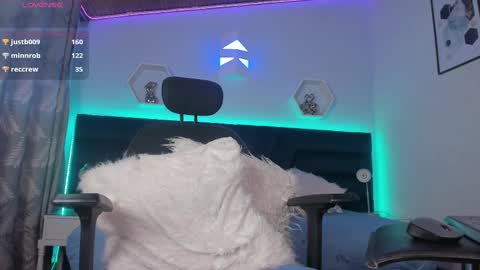 Snapshot of _giarose chatting on 02/17/25, 09:30 Gia Rose online show from 02/17/25, 09:30