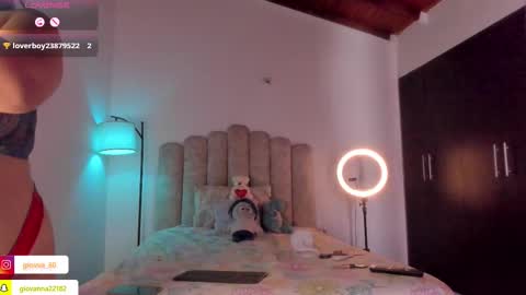 Snapshot of _giovaa_ chatting on 09/23/25, 07:06 G I O V A online show from 09/23/25, 07:06