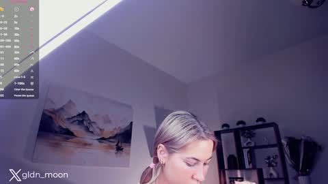 Snapshot of _golden_moon_ chatting on 01/20/25, 01:50 Rina online show from 01/20/25, 01:50